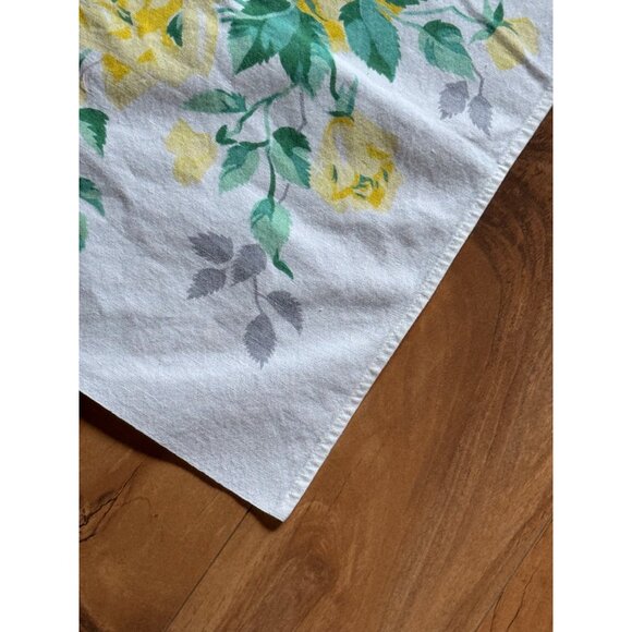 Vintage Cotton Floral Tablecloth  Yellow Roses & Green Leaves  31" Square - Picture 4 of 7